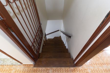 Escada de casa à venda com 2 quartos, 106m² em Vila Moinho Velho, São Paulo