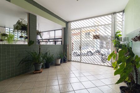 Garagem de casa à venda com 2 quartos, 106m² em Vila Moinho Velho, São Paulo
