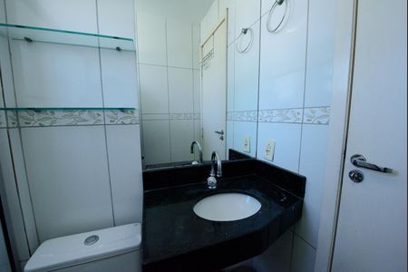 Apartamento para alugar com 45m², 2 quartos e 1 vaga Apartamento para alugar com 45m², 2 quartos e 1 vagaBanheiro