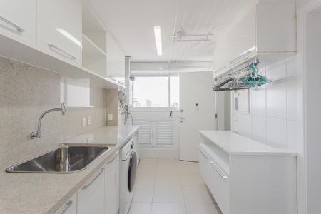 Área de Serviço de apartamento para alugar com 4 quartos, 258m² em Sumaré, São Paulo