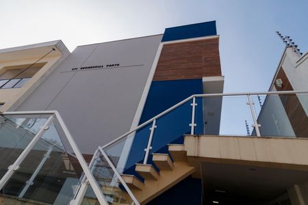 Casa de condomínio à venda com 89m², 2 quartos e 2 vagas Casa de condomínio à venda com 89m², 2 quartos e 2 vagasFachada