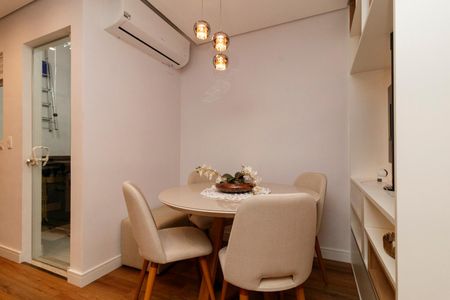 Sala de casa de condomínio à venda com 2 quartos, 89m² em Vila Paiva, São Paulo
