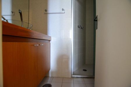 BANHEIRO de apartamento à venda com 3 quartos, 68m² em Butantã, São Paulo