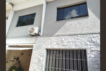 Fachada de casa para alugar com 3 quartos, 160m² em Tatuapé, São Paulo