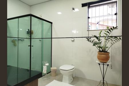 Casa para alugar com 160m², 3 quartos e 3 vagas Casa para alugar com 160m², 3 quartos e 3 vagasBanheiro 2
