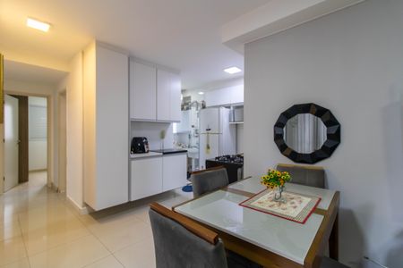 Sala de apartamento para alugar com 3 quartos, 70m² em Vila Augusta, Guarulhos