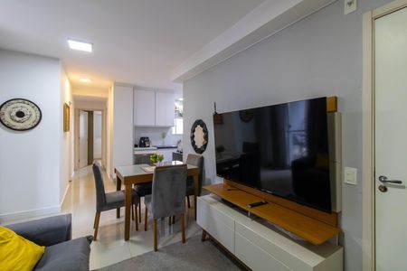 Sala de apartamento para alugar com 3 quartos, 70m² em Vila Augusta, Guarulhos