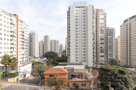 Apartamento à venda com 208m², 4 quartos e 4 vagas Apartamento à venda com 208m², 4 quartos e 4 vagasEscritório - vista