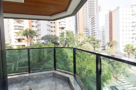 Apartamento à venda com 208m², 4 quartos e 4 vagas Apartamento à venda com 208m², 4 quartos e 4 vagasVaranda da Sala