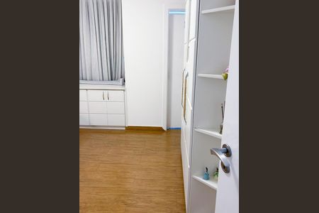 Apartamento à venda com 208m², 4 quartos e 4 vagas Apartamento à venda com 208m², 4 quartos e 4 vagasSuíte 2