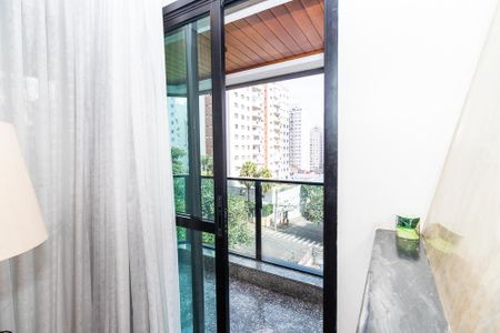 Apartamento à venda com 208m², 4 quartos e 4 vagas Apartamento à venda com 208m², 4 quartos e 4 vagasVaranda da Sala