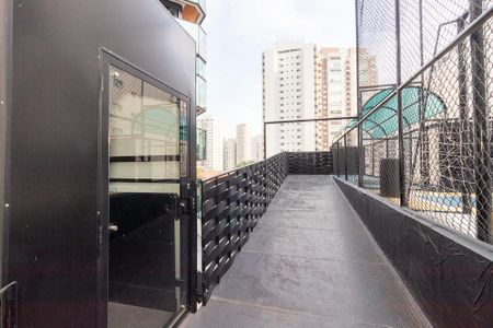 Apartamento à venda com 208m², 4 quartos e 4 vagas Apartamento à venda com 208m², 4 quartos e 4 vagasAcessibilidade Quadra