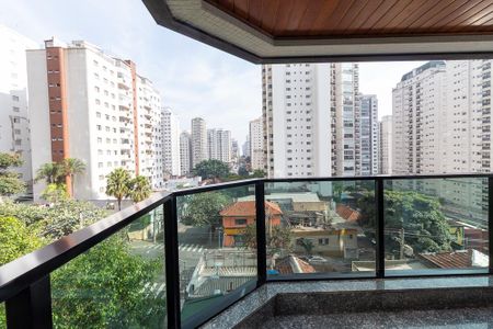 Apartamento à venda com 208m², 4 quartos e 4 vagas Apartamento à venda com 208m², 4 quartos e 4 vagasVaranda da Sala