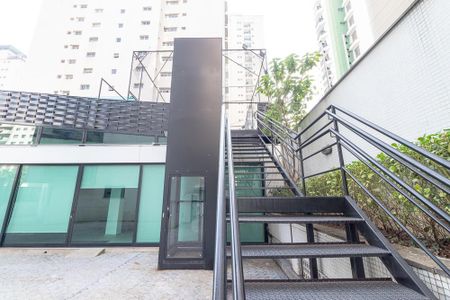 Apartamento à venda com 208m², 4 quartos e 4 vagas Apartamento à venda com 208m², 4 quartos e 4 vagasÁrea comum