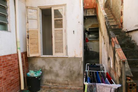 Casa de condomínio à venda com 350m², 2 quartos e 1 vaga Casa de condomínio à venda com 350m², 2 quartos e 1 vagaÁrea de Serviço