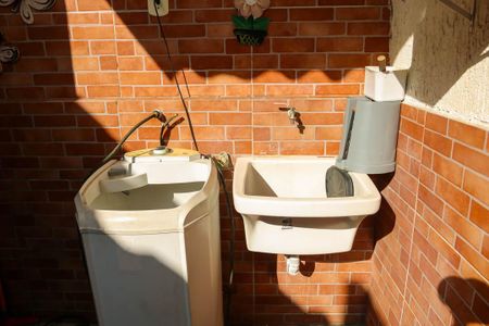 Casa de condomínio à venda com 350m², 2 quartos e 1 vaga Casa de condomínio à venda com 350m², 2 quartos e 1 vagaÁrea de Serviço