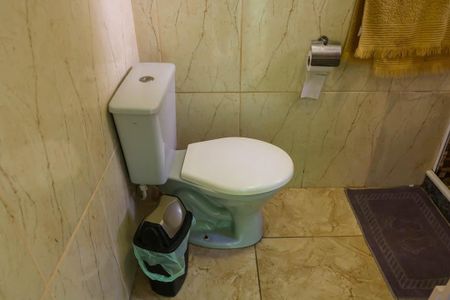 Casa de condomínio à venda com 350m², 2 quartos e 1 vaga Casa de condomínio à venda com 350m², 2 quartos e 1 vagaBanheiro