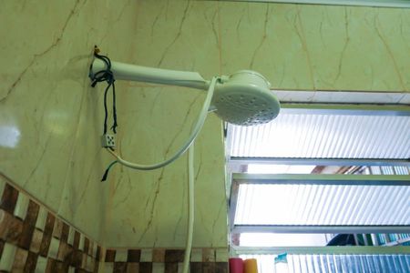 Casa de condomínio à venda com 350m², 2 quartos e 1 vaga Casa de condomínio à venda com 350m², 2 quartos e 1 vagaBanheiro