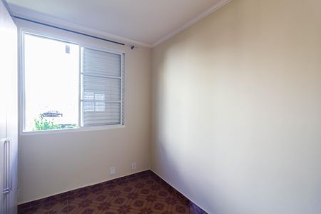 Quarto 2 de apartamento para alugar com 2 quartos, 55m² em Itaquera, São Paulo