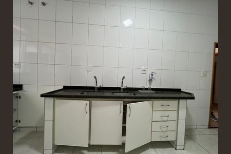 Casa para alugar com 500m², 5 quartos e 4 vagas Casa para alugar com 500m², 5 quartos e 4 vagasCozinha