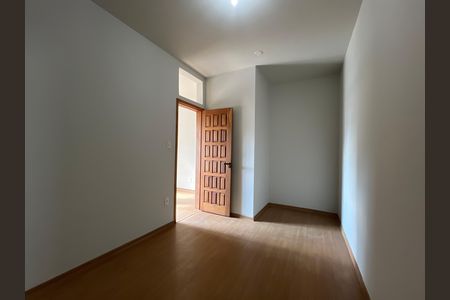 Casa para alugar com 500m², 5 quartos e 4 vagas Casa para alugar com 500m², 5 quartos e 4 vagasCloset da suíte 2
