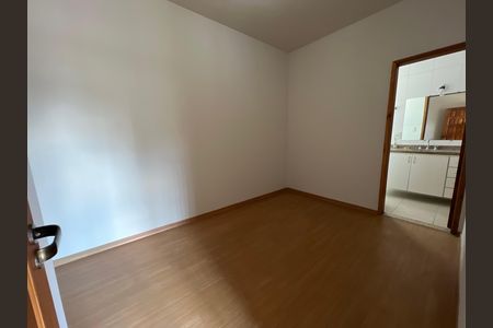 Casa para alugar com 500m², 5 quartos e 4 vagas Casa para alugar com 500m², 5 quartos e 4 vagasCloset da suíte 2