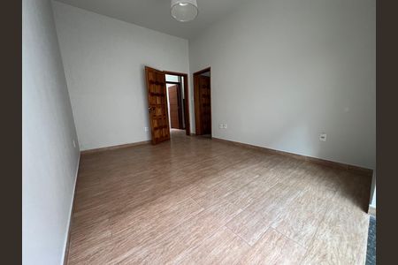 Casa para alugar com 500m², 5 quartos e 4 vagas Casa para alugar com 500m², 5 quartos e 4 vagasSala 2