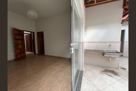Casa para alugar com 500m², 5 quartos e 4 vagas Casa para alugar com 500m², 5 quartos e 4 vagasSala 2
