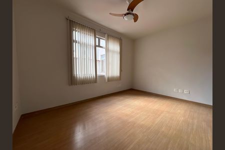 Casa para alugar com 500m², 5 quartos e 4 vagas Casa para alugar com 500m², 5 quartos e 4 vagasSuíte 2