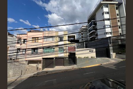 Casa para alugar com 500m², 5 quartos e 4 vagas Casa para alugar com 500m², 5 quartos e 4 vagasVista da sala