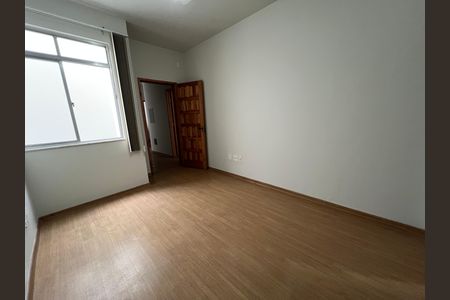 Casa para alugar com 500m², 5 quartos e 4 vagas Casa para alugar com 500m², 5 quartos e 4 vagasSuíte 1