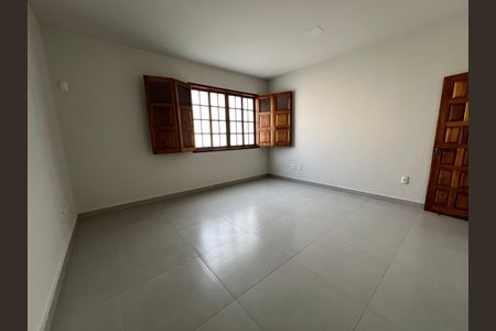 Casa para alugar com 500m², 5 quartos e 4 vagas Casa para alugar com 500m², 5 quartos e 4 vagasQuarto