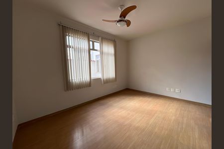 Casa para alugar com 500m², 5 quartos e 4 vagas Casa para alugar com 500m², 5 quartos e 4 vagasSuíte 2