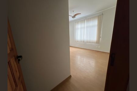 Casa para alugar com 500m², 5 quartos e 4 vagas Casa para alugar com 500m², 5 quartos e 4 vagasSuíte 2