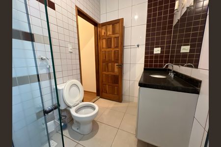 Casa para alugar com 500m², 5 quartos e 4 vagas Casa para alugar com 500m², 5 quartos e 4 vagasBanheiro da Suíte 3