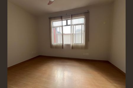 Casa para alugar com 500m², 5 quartos e 4 vagas Casa para alugar com 500m², 5 quartos e 4 vagasSuíte 2