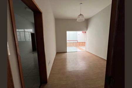 Casa para alugar com 500m², 5 quartos e 4 vagas Casa para alugar com 500m², 5 quartos e 4 vagasSala 2