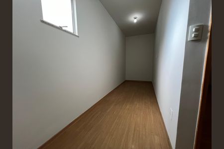 Casa para alugar com 500m², 5 quartos e 4 vagas Casa para alugar com 500m², 5 quartos e 4 vagasCloset da suíte 4