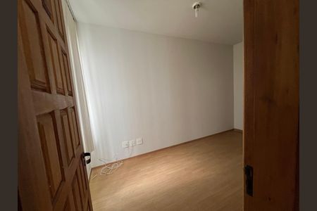 Casa para alugar com 500m², 5 quartos e 4 vagas Casa para alugar com 500m², 5 quartos e 4 vagasCloset da suíte 1