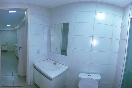 Banheiro de apartamento para alugar com 2 quartos, 39m² em Jardim São Jorge, São Paulo