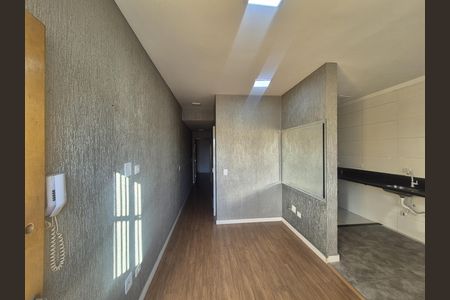Corredor de apartamento à venda com 2 quartos, 50m² em Vila Gomes Cardim, São Paulo