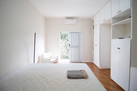Casa para alugar com 500m², 5 quartos e 3 vagas