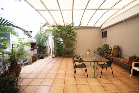 Casa para alugar com 5 quartos, 500m² em Jardim Europa, São Paulo