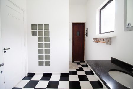 Casa para alugar com 5 quartos, 500m² em Jardim Europa, São Paulo