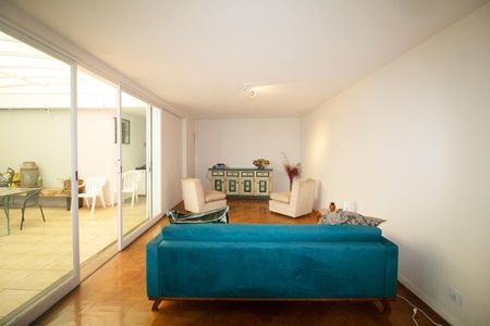 Casa para alugar com 500m², 5 quartos e 3 vagas