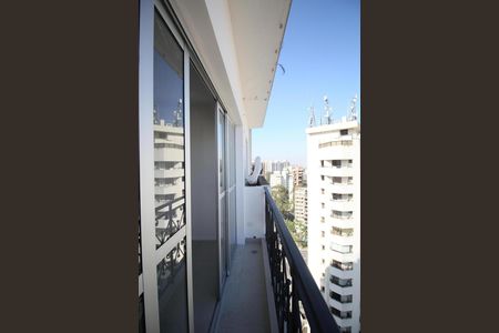 Apartamento à venda com 102m², 3 quartos e 3 vagasVaranda