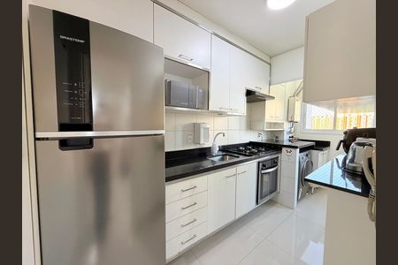 Apartamento à venda com 62m², 2 quartos e 1 vaga Apartamento à venda com 62m², 2 quartos e 1 vagaCozinha