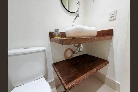 Apartamento à venda com 62m², 2 quartos e 1 vaga Apartamento à venda com 62m², 2 quartos e 1 vagaBanheiro 2
