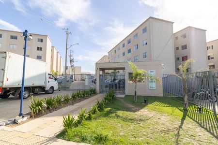 Apartamento à venda com 42m², 2 quartos e 1 vaga Apartamento à venda com 42m², 2 quartos e 1 vagaFachada