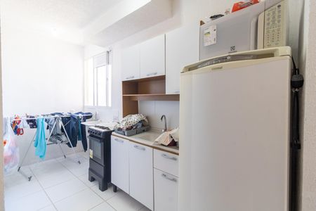 Cozinha de apartamento para alugar com 2 quartos, 42m² em Campo Novo, Porto Alegre